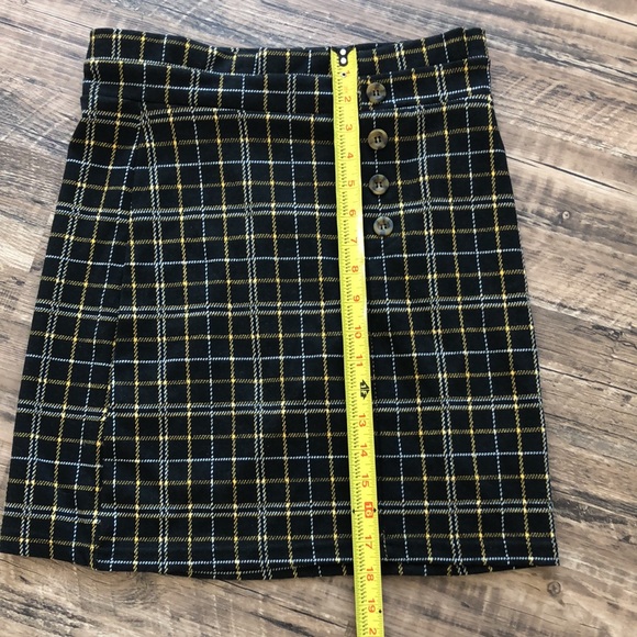 Ardene plaid stretch skirt - Picture 8 of 10